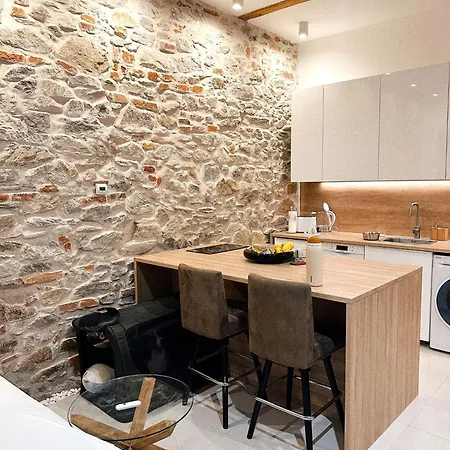 Villa Lucia Stone House In The Center Of Modry *