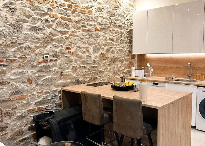 Villa Lucia Stone House In The Center Of Modry *