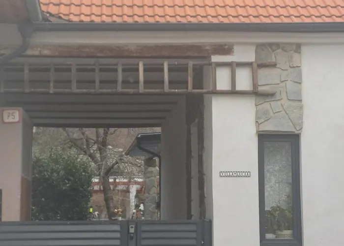 Lucia Stone House In The Center Of Modry *